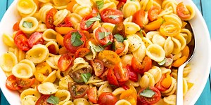 Greek Salad Skewers, Antipasto Bites, and More Easy Picnic Recipes