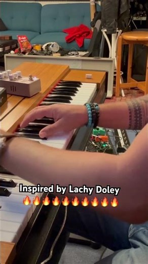 Voodoo Child… on a Clavinet?! 🎹🔥 #Hendrix #shorts