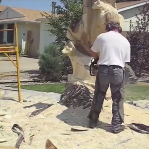 129K views · 908 reactions | Tree carving awesomeness! Chainsaw wielding artist unknown. | Northern Lights Vapor Company | Facebook