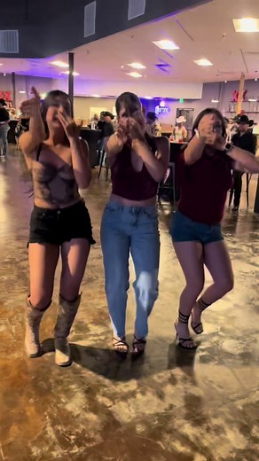 2 Stepping Dance Moves - Vanessa Quinones
