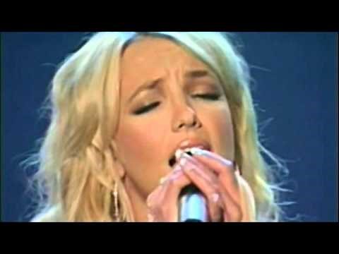 Britney Spears I'm Not a Girl,Not Yet a Woman Live AMA 2002 HQ