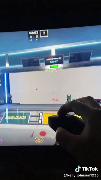 CS2宏：提升枪械控制技巧！