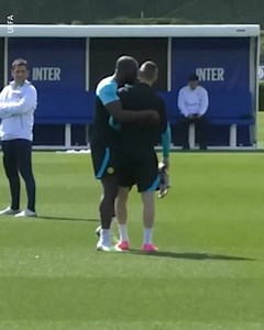 1.6M views · 15K reactions | Romelu Lukaku breaks up fight in Inter training  | GOAL | Facebook