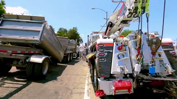 Heavy duty towing gone wrong