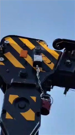 F15crane installation for safe load indicator crane safety computer #cranesolutions #telescopiccrane