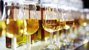 Whisky Guide - Scotch Whisky - Ballantine's