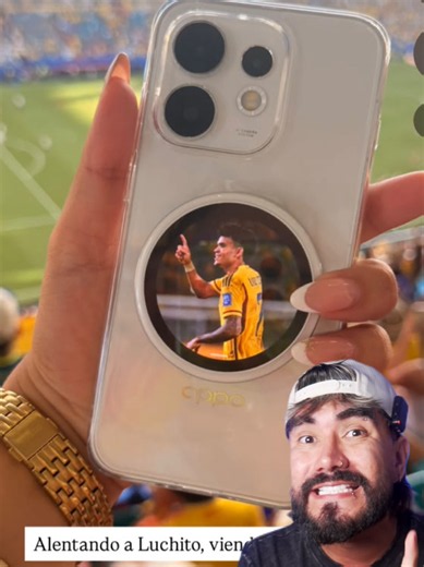 🫧📸 ¡Este accesorio de OPPO está demasiado curioso! El OPPO Bubble es una mini pantalla que te permite verte mientras tomas fotos con la cámara principal, logrando selfies con mucha mejor calidad. 🤳✨ Además, puedes personalizar la pantalla con diferentes diseños y animaciones para darle un toque único a tu dispositivo. 😍💚 ¿La usarías más para conseguir selfies increíbles o para personalizar tu celular? 👀💬 #OPPO #OPPOBubble #Tecnología #Selfie #FotografíaMóvil
