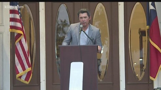 EXCLUSIVE: Lou Diamond Phillips speaks out about DWI arrest