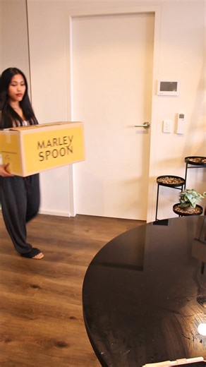 With our meals for one plan, enjoy single-serve recipes and delicious ready meals – cook or heat in minutes! | Marley Spoon