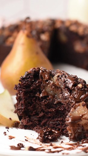 Chocolate Pear Cake (NO eggs, NO Dairy) RECIPE IN COMMENT | The Conscious Plant Kitchen