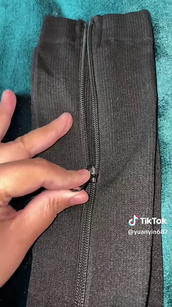 Zipper Compression Socks for High Knees