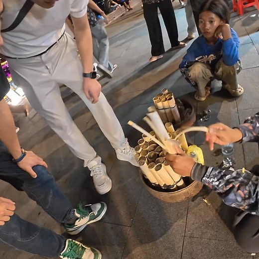 125K views · 4.2K reactions | Trying Bamboo Rice in Phnom Penh, Cambodia  #Cambodia #phnompenh #streetfood #rice | Traveling Solo Logs | Facebook