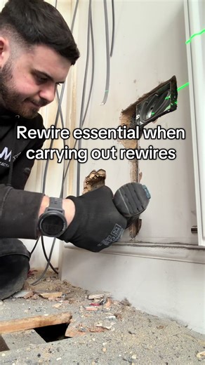 Rewire essential when carrying out Rewires from @Screwfix #electrician #apprentice #sparky #AD #diy