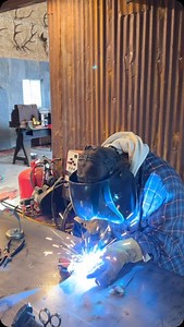 136 reactions · 23 comments | Make a spider out of junk with me, the spider for the stained glass web is in the works! Part 5! #Spider #MetalSpider #JunkSpider aBarefootStudio.com #fails #successes #learnaswego #youcantsolderbarbedwire #stainedglass #stainedglassart #stainedglassspiderweb #spiderweb #barbedwire #barbedwirespiderweb #diy #learningstainedglass #learnasyougo #mixedmedia #trynewthings #dontbeafraidtofail #bebold | aBarefootstudio | Facebook