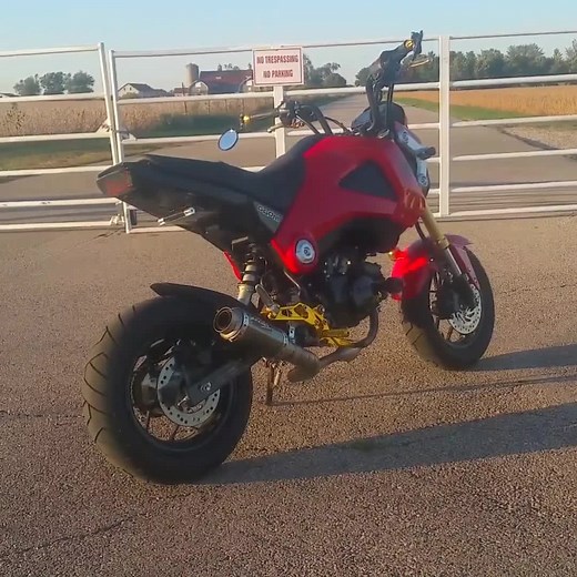 Motorized license plate hide gadget 🔹 Universal for any motorcycle 🔹 Electricity ⚡ powered 🔹 Switch & remote control operated 🔹 Real carbon fiber body construction 🔹 Dual motor & gearbox more power 𝗠𝗢𝗥𝗘 𝗜𝗡𝗙𝗢 𝗔𝗧 𝟬𝟬𝟳𝗣𝗹𝗮𝘁𝗲.𝗰𝗼𝗺 #motorcycle #grom #sportbike #honda #motorbike #gsxr #zx10rr #cbr1000rr