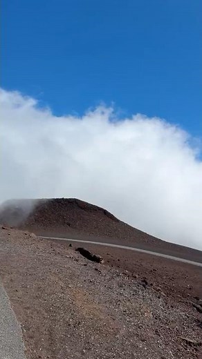 On Top of the World at Haleakalā | Watching a Sea of Clouds Over Maui Hawaii’s Volcanic Peaks
