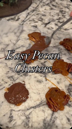 3-ingredient PECAN CLUSTERS 🤎 Toasted pecans, caramel, melted chocolate… that’s it! So easy, so delicious, so dangerous 👀 Perfect holiday treat! 🎄✨ #easyrecipes #holidaytreats #christmasbaking | The Jade Life