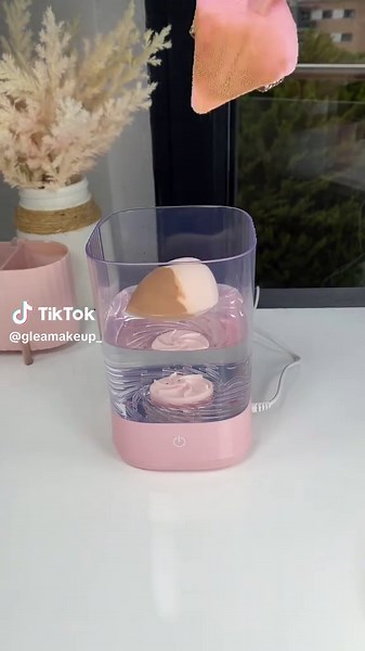 Effective Makeup Brush Cleaning for Glowy Skin