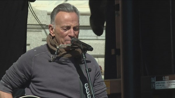 Bruce Springsteen to livestream first two songs of Target Center concert