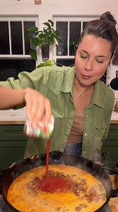 Hamburger helper from scratch - cheesey shells edition 1lb of ground beef 1 1/2 - 2 cups of shells 1 yellow onion 2-3 cups of beef broth 1-2 cups of sharp cheddar 1 Tablespoon of flour 8 oz of tomato sauce 1-2 tablespoons tomato paste 1 cup of heavy cream fresh garlic - ask your heart Salt Pepper Chili powder Onion powder Garlic powder Smoked paprika How to - Get a pan, add some oil, season and brown up your ground beef. Remove and set aside. Add in the onions and cook for 1-2 minutes, add in to