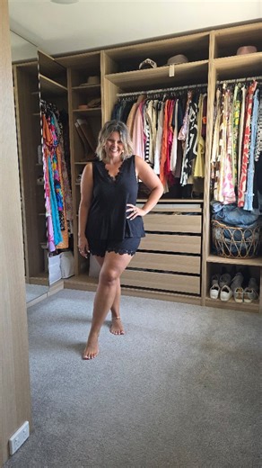 Jamey J▪︎Outfit Inspo▪︎Lifestyle▪︎Mum on Instagram: "Did you know @une_piece have a sleepwear range? #sleepwear #sleepy #luxe #unepiece #luxurious #nighty #robe #kimono #sleep #foryou"