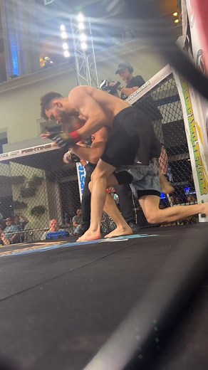 14 reactions | @mmuratov502 stays undefeated with the submission on Kleinberg. #FOF7 | Future of Fighting | Facebook