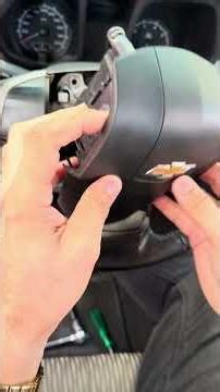 How to remove the steering wheel airbag from a 2016 Chevrolet S10
