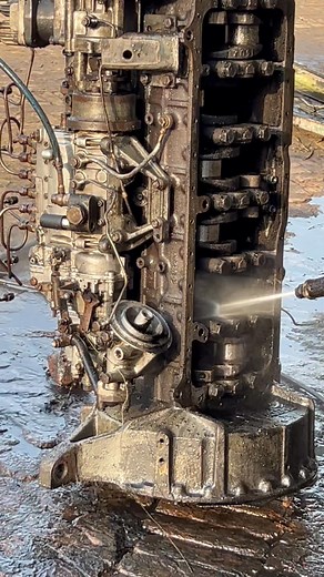 Engine service #engine #reelsviralシ￼ | Skills man