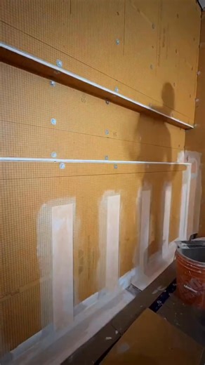 Built from the first layer with Schluter waterproofing, this shower showcases the difference a complete system makes. Reliable performance, long-term durability, and a flawless finish. Excellent work by 𝗕𝘂𝗿𝗿𝗼𝘄𝘀 𝗧𝗶𝗹𝗲 𝗔𝗻𝗱 𝗧𝗿𝗶𝗺 𝗜𝗻𝗰. #Waterproofing #TileInstallation #Construction #BathroomDesign #BuildingMaterials #ProInstaller #SchluterSystems | Schluter-Systems North America