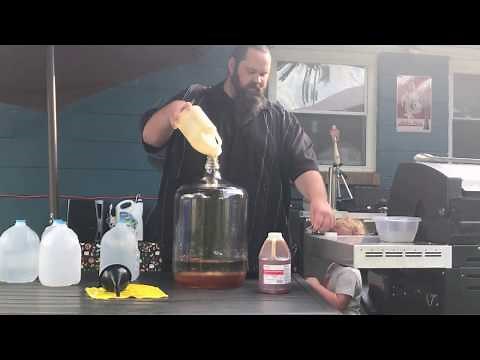 How to make Mead - Quick 30 day mead from honey, water, and yeast
