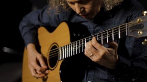 5.5K views · 100 reactions | Watch Mimi Fox's take on the Jazz classic "Blue Bossa." For more info on the arrangement and the "stretchy" chords she uses, watch the entire AG Session here: https://acousticguitar.com/mimi-foxs-jazzy-cover-of-the-beatles-blackbird-blue-bossa-acoustic-guitar-sessions/ | Acoustic Guitar | Facebook