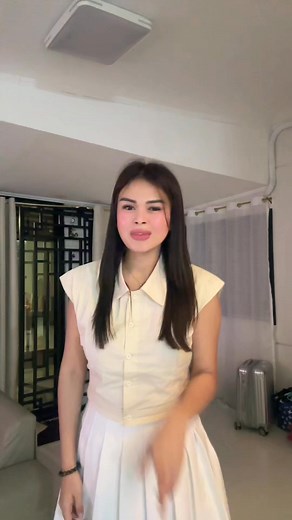 Put your Hands Up.🙌🏻 #angelastory | Angela’s Story