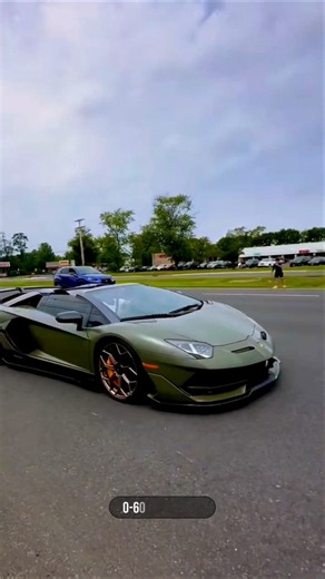 Aventador SVJ Roadster Acceleration