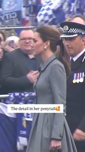 Catherine Princess of Wales on Instagram: "The perfection of this look and the details in her ponytail 🥰🥰🥰 📹Princess Catherine during a visit to Leicester in November 2018. #princessofwales #katemiddleton #duchessofcambridge #princesskate #princesscatherine #princesscatherineofwales #princeandprincessofwales #katemiddletonstyle #catherinemiddleton #royals #royalstylewatch #britishroyals #britishroyalfamily #walesfamily #royalnews #duchessofcornwall #kateandwilliam #royalty"