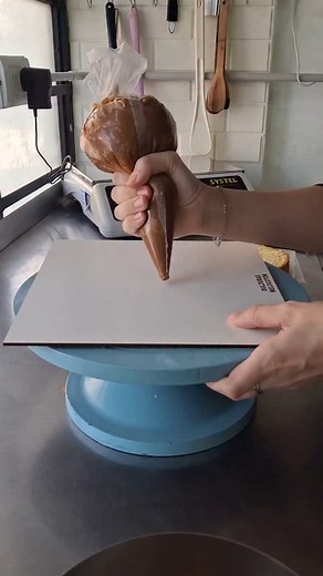 1K views · 8.1K reactions | ✨️¿Cuál fue mi error? 﫣 Tranquilos después lo cambie  #pasteleriaartesanal #villaluro #pastry #pasteleria #instareels #viral #argentina #réel | Dulzuras melocotón | Facebook