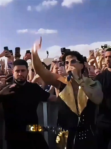 Vacio: Reflexiones de Fama y Desilusión