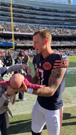 696K views · 14K reactions | Baby's first Bears game 凉 | Chicago Bears | Facebook