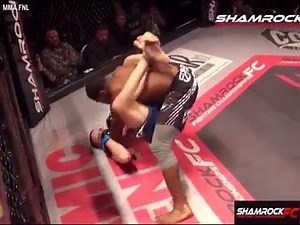 "Il lui casse le bras mais.. !"😲🥊 BEST of KO (MMA - BOXE)⚡ 👇Conseil et équipement de BOXE🥊 https://motivaboxe.fr/ ⚡ | MotivaBoxe