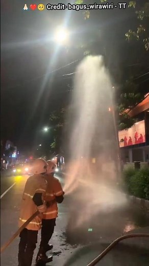 Why Did Firefighters Use So Little Water? The Truth Will Shock You! 🔥⚡ #firefighter #genius