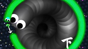 Slither.io 疯狂贪吃蛇第37弹，看我的蛇皮走位～