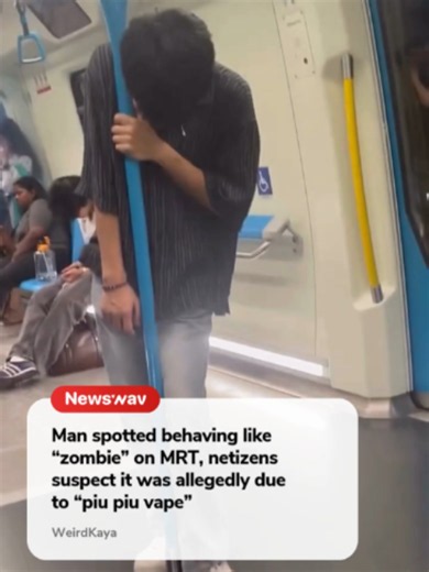 A video showing a man appearing to be in a semi-conscious state while riding the MRT has gone viral on social media, raising concerns among Malaysians over public safety on public transport. In the clip, the man was seen standing near a pole inside the train while leaning forward in an unusual manner, with what appeared to be saliva dripping from his mouth. The individual who recorded the video said the incident occurred on the MRT Kajang–Kwasa Damansara route and claimed the man appeared to be 