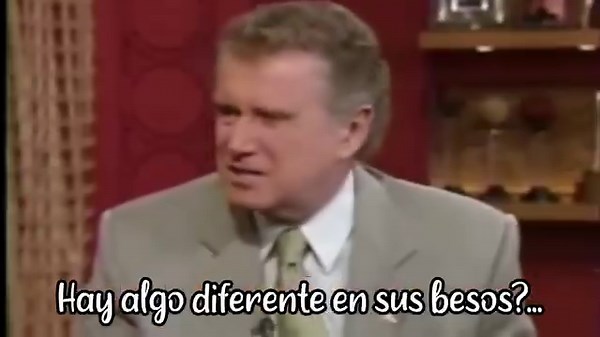 Si alguien puede confirmar que tan buenos son los labios/besos de Tom welling es kristin kreuk 😏👩‍❤️‍💋‍👨 Posdata: para mí éste fué el mejor beso del show, Episodio ROJO #smallville #lanalang #kristinkreuk | Clana Forever Fans
