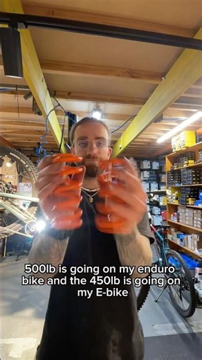 FOX NEO COIL SPRING SWAP 🦊 #bikemechanic#mtb#workshop#foxsuspension#ridefox