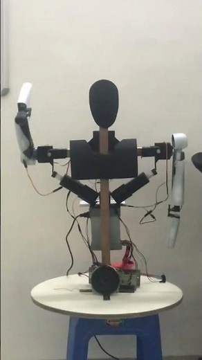 3D printed humanoid robot using Arduino. wireless connection between python script and esp32