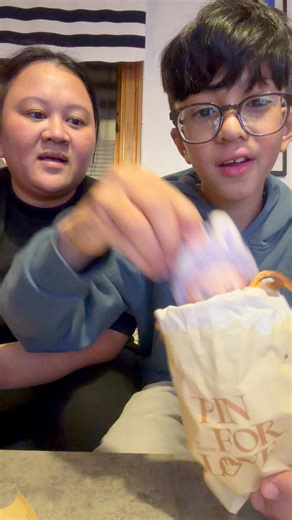 38 år och är besatt av labubu 🙈 | Suphattra Awad Awwad