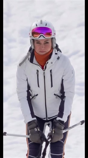 Prince William & Princess Catherine of Wales on Instagram: "🔴‼️ NEWS: The Prince and Princess of Wales are said to have enjoyed a quiet break in the French Alpine resort of Courchevel. According to local reports, the couple were spotted dining at a mountainside restaurant, where staff described them as warm and courteous. The visit appeared to be a low-key, private getaway as their children did not join them. Kensington Palace has not commented on the trip. #princesscatherine #princewilliam #ka