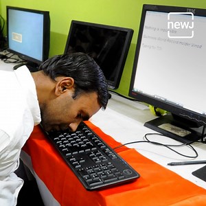 11K views · 609 reactions | કોમ્પ્યુંટર ઓપરેટરે પોતાના નામે એક નહીં પણ નવ રેકોર્ડ બનાવ્યા, તેની ટાઇપિંગ સ્પિડ જોઇ વિચારમાં પડી જશો | ગુજરાતી NEWJ | Facebook