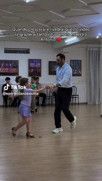 Video di ENERGY DANCE STUDIO (@energydancesicilia) con Forever Young - Alphaville