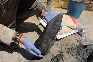 Archaeologists unearth ceramic-filled tomb of 3000-year-old priest in Peru
