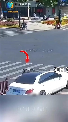Police Escort Saves a Pregnant Woman in Critical Condition! 🚨👶❤️ #shorts